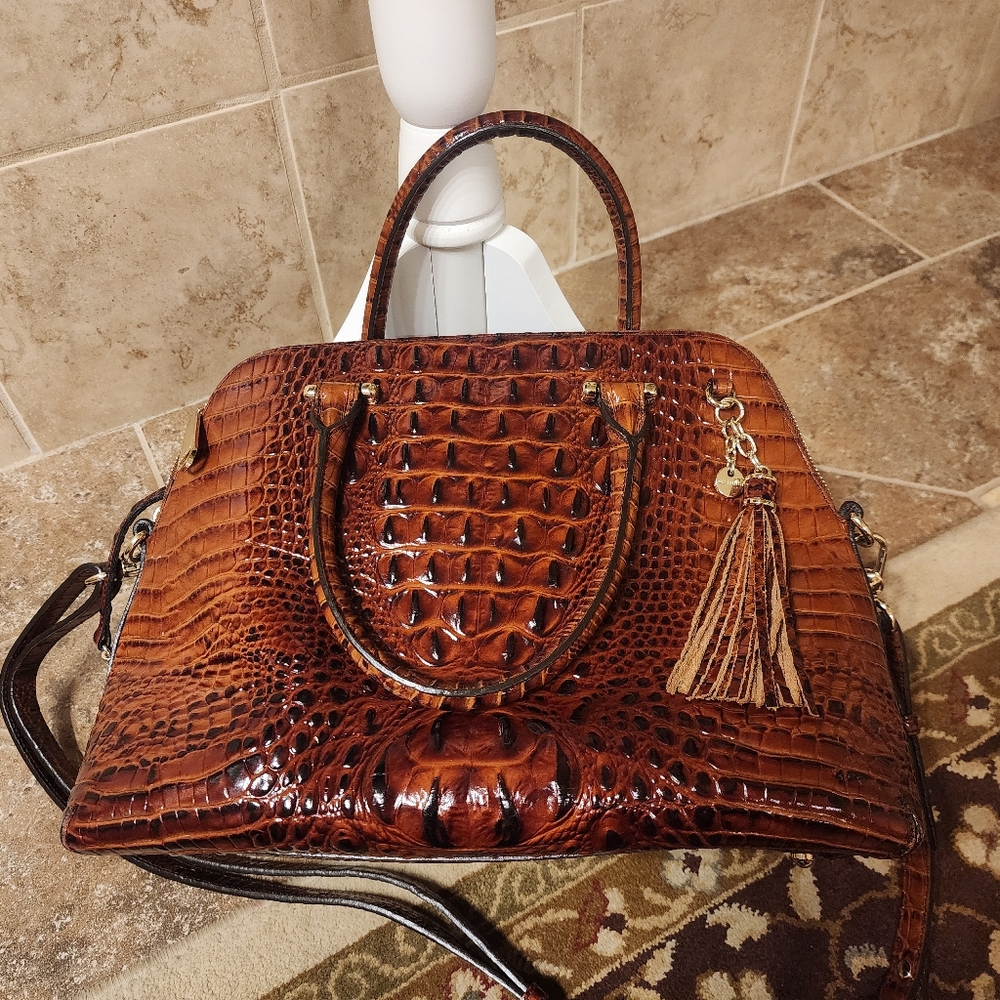 Beautiful 😍 brahmin purse 👛 😍 exelente condition